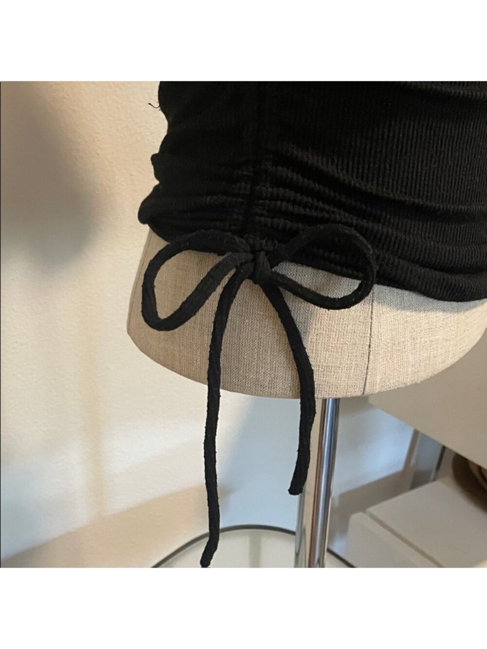Black Side-Tie Short Sleeve Top - Picture 2 of 3